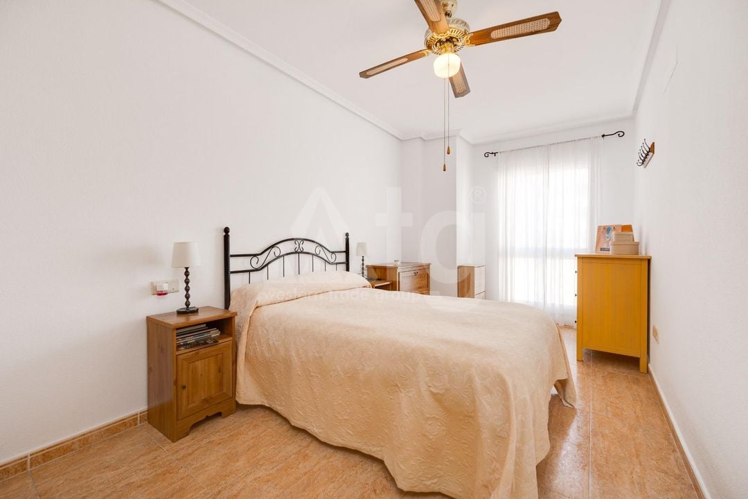 2 bedroom Apartment in Torrevieja - CYM146973 - Photo - 11
