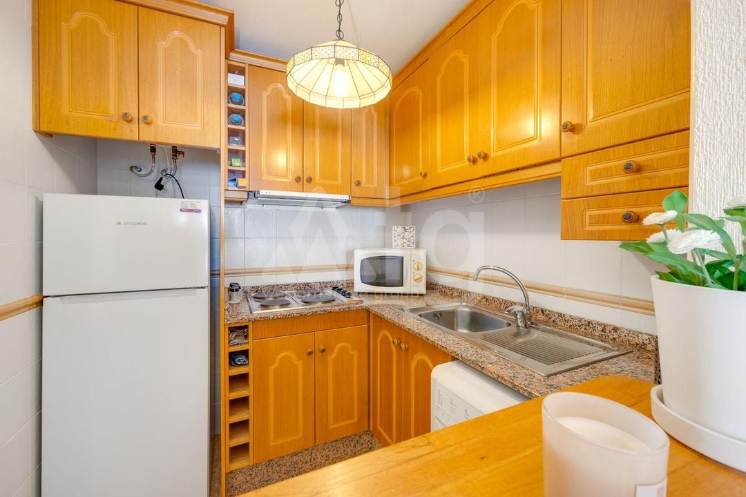 2 bedroom Apartment in Torrevieja - CYM146973 - Photo - 9