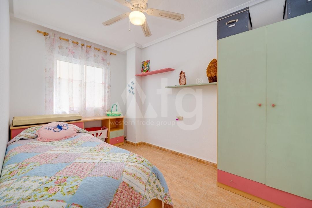 2 bedroom Apartment in Torrevieja - CYM146973 - Photo - 16