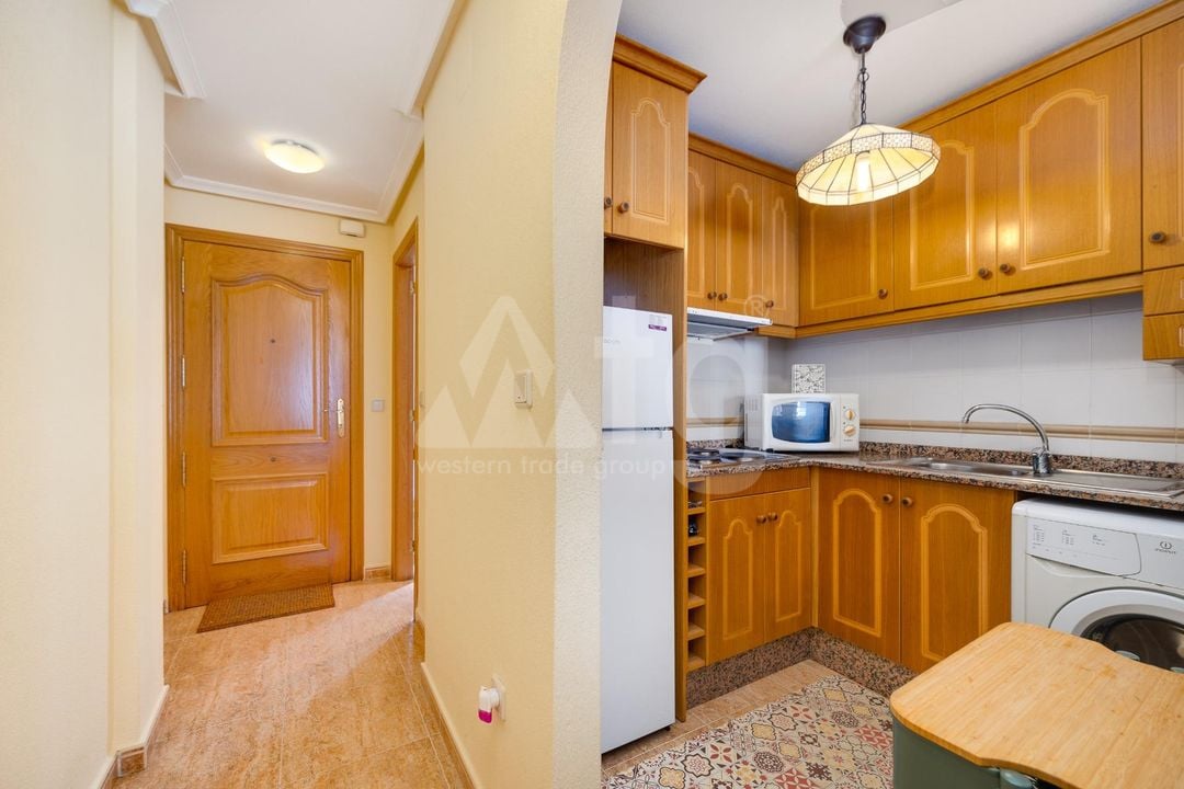 2 bedroom Apartment in Torrevieja - CYM146973 - Photo - 10