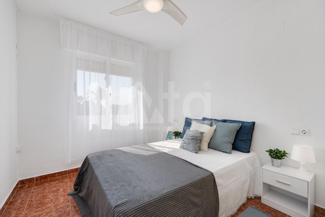 2 bedroom Apartment in Torrevieja - CYM146977 - Photo - 11