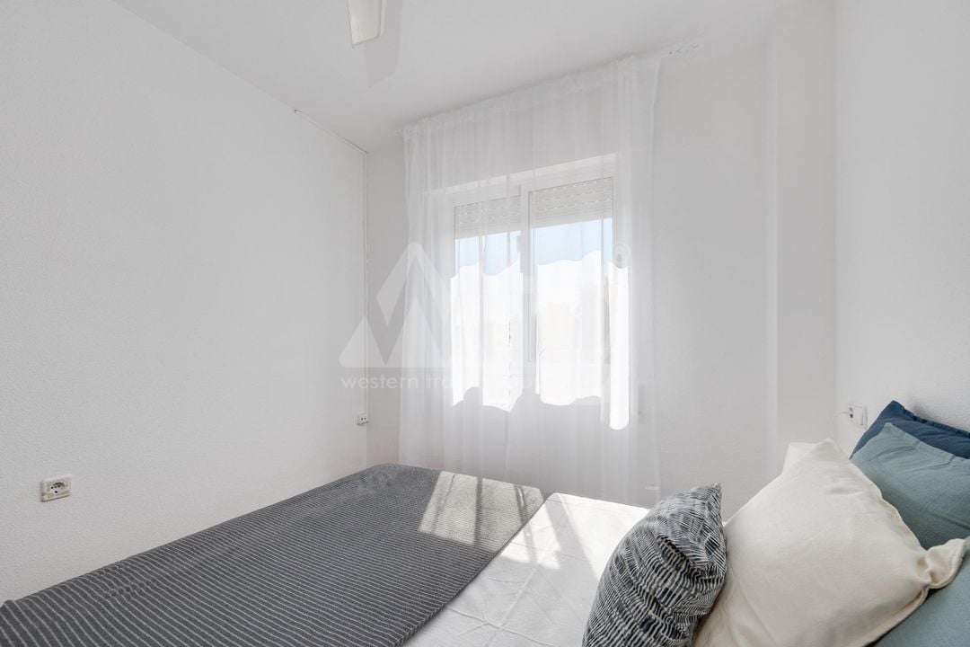 2 bedroom Apartment in Torrevieja - CYM146977 - Photo - 13