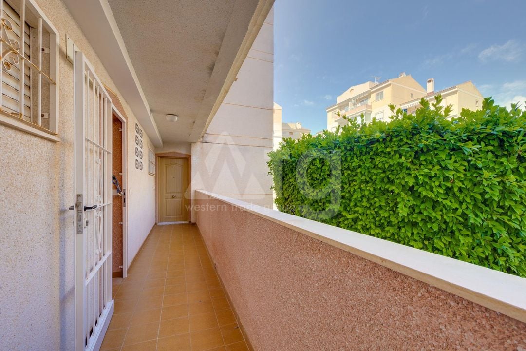 2 bedroom Apartment in Torrevieja - CYM146977 - Photo - 22