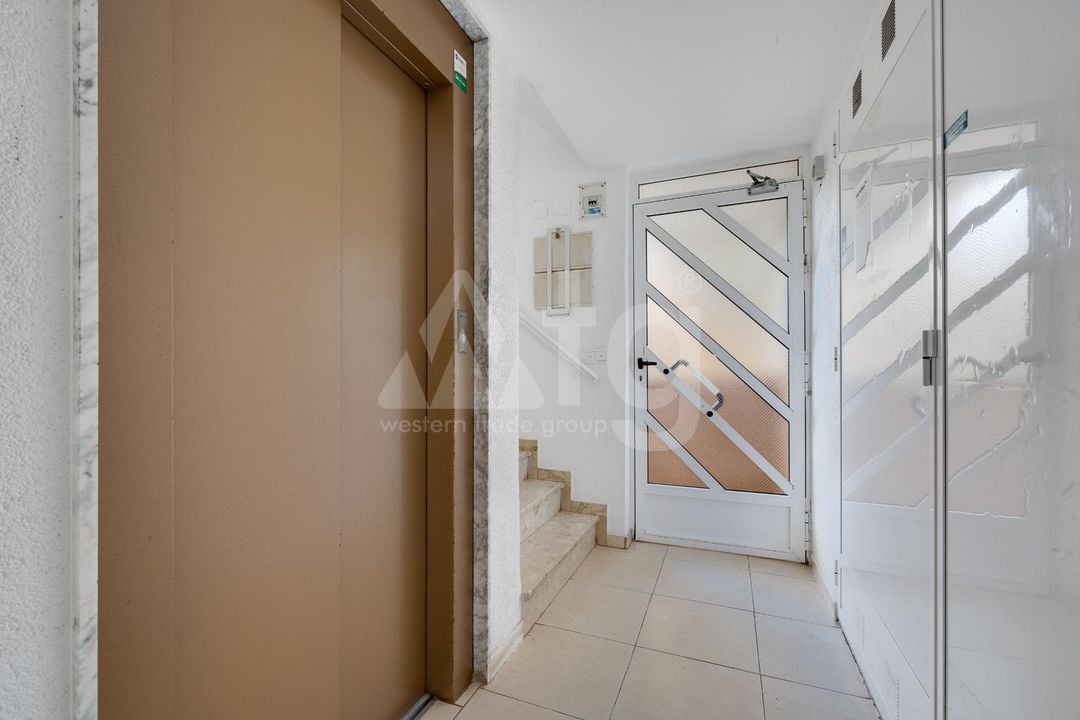 2 bedroom Apartment in Torrevieja - CYM146977 - Photo - 23