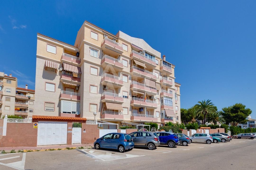 2 bedroom Apartment in Torrevieja - CYM146977 - Photo - 31