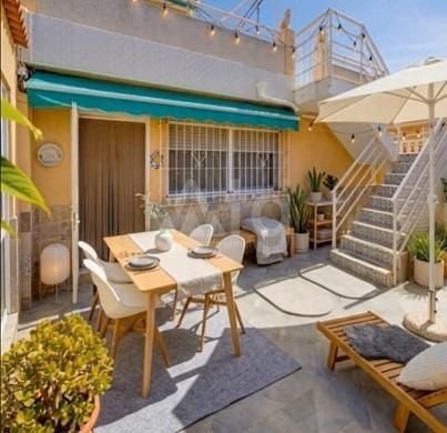 2 bedroom Townhouse in Torrevieja - CYM146980 - Photo - 2