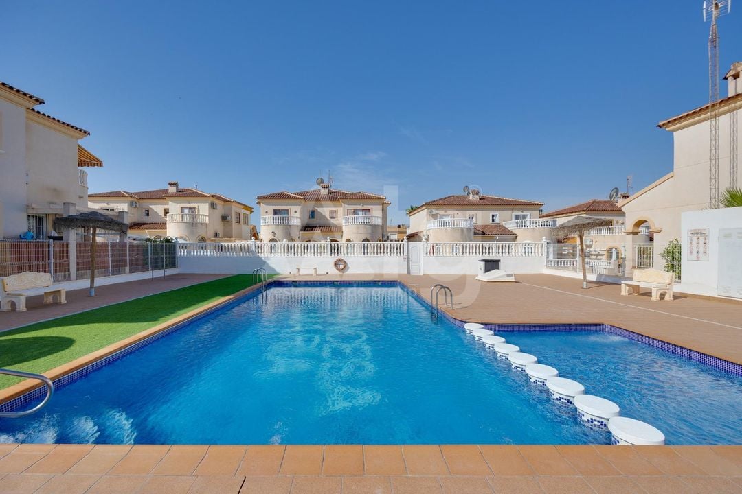 Villa de 2 chambres à Torrevieja - CYM146982 - Photo - 33