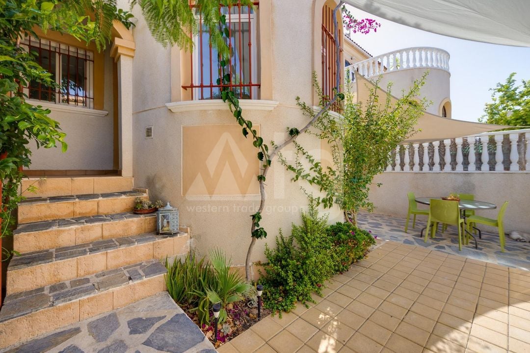 Villa de 2 chambres à Torrevieja - CYM146982 - Photo - 4