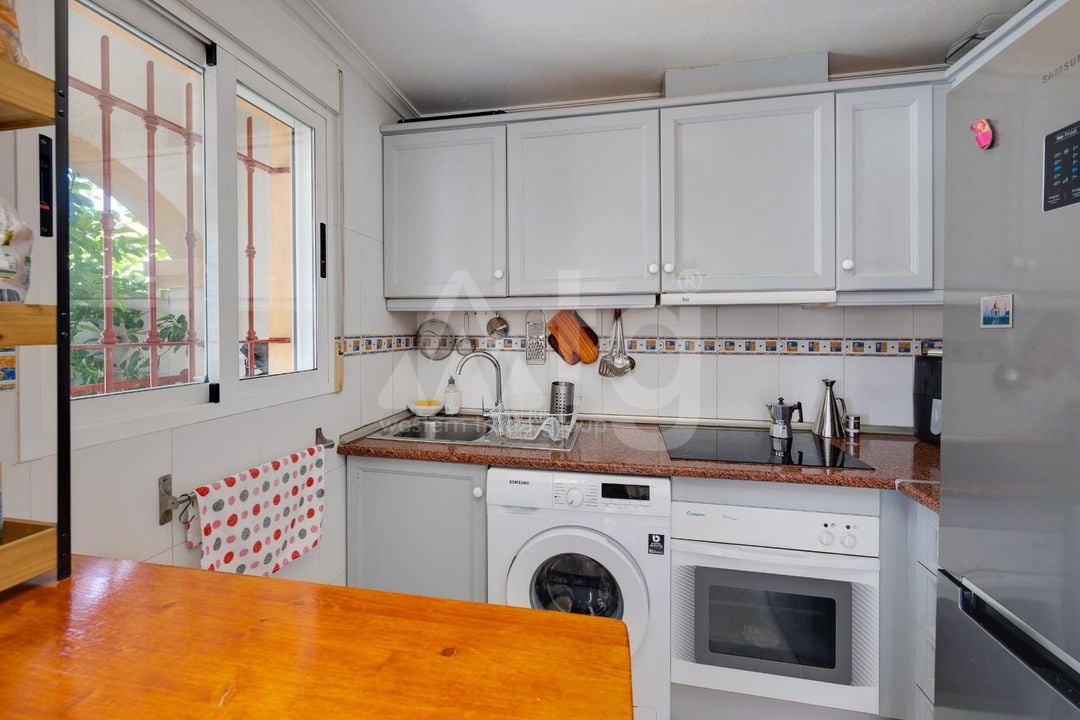 Villa de 2 chambres à Torrevieja - CYM146982 - Photo - 11