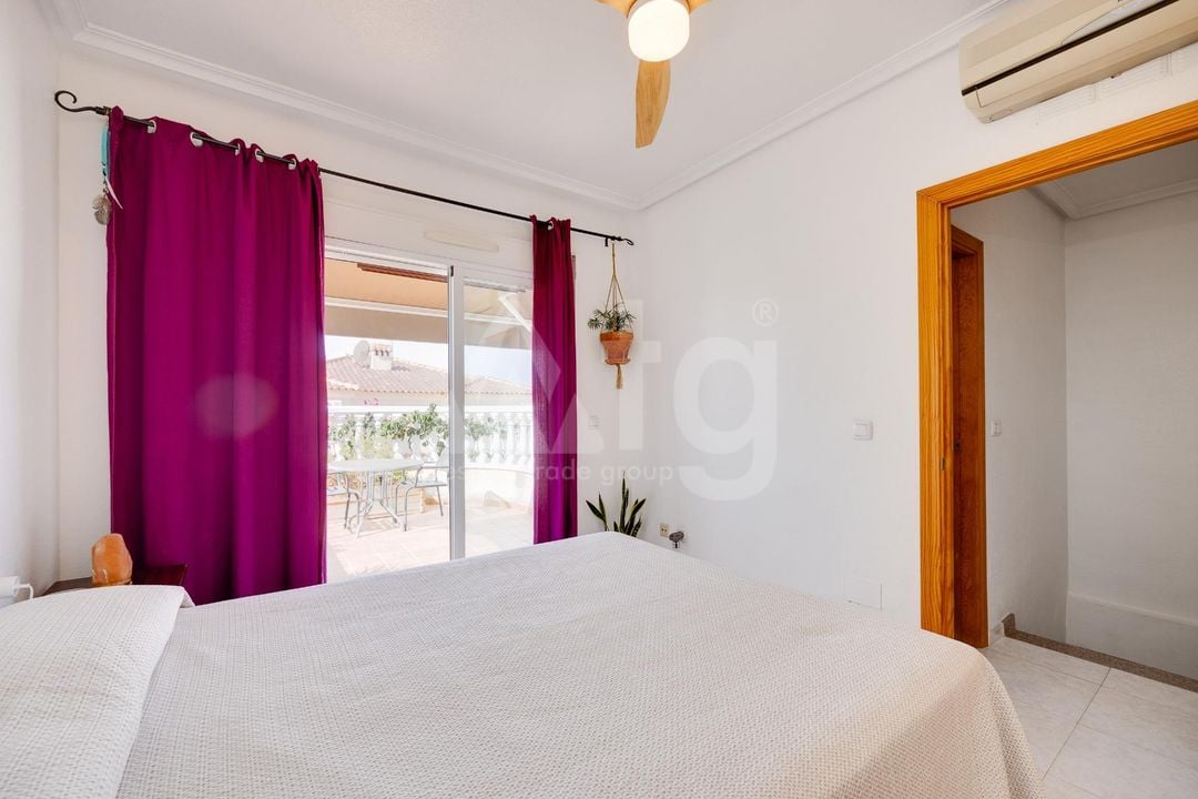 Villa de 2 chambres à Torrevieja - CYM146982 - Photo - 15