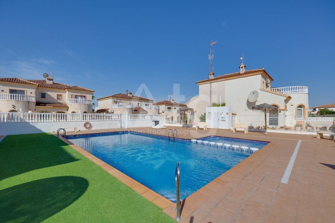 Villa de 2 chambres à Torrevieja - CYM146982 - Photo - 1