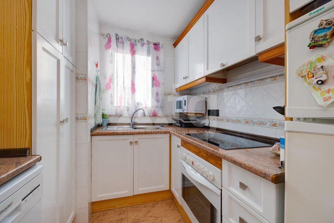 2 bedroom Apartment in Torrevieja - CYM146983 - Photo - 5