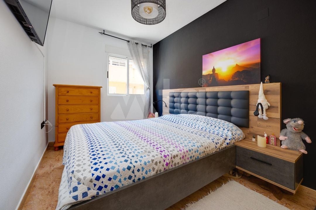 2 bedroom Apartment in Torrevieja - CYM146983 - Photo - 9