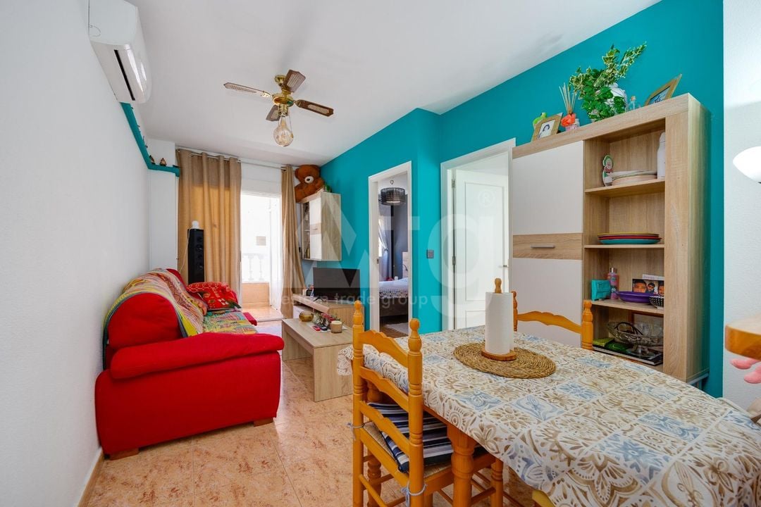 2 bedroom Apartment in Torrevieja - CYM146983 - Photo - 3