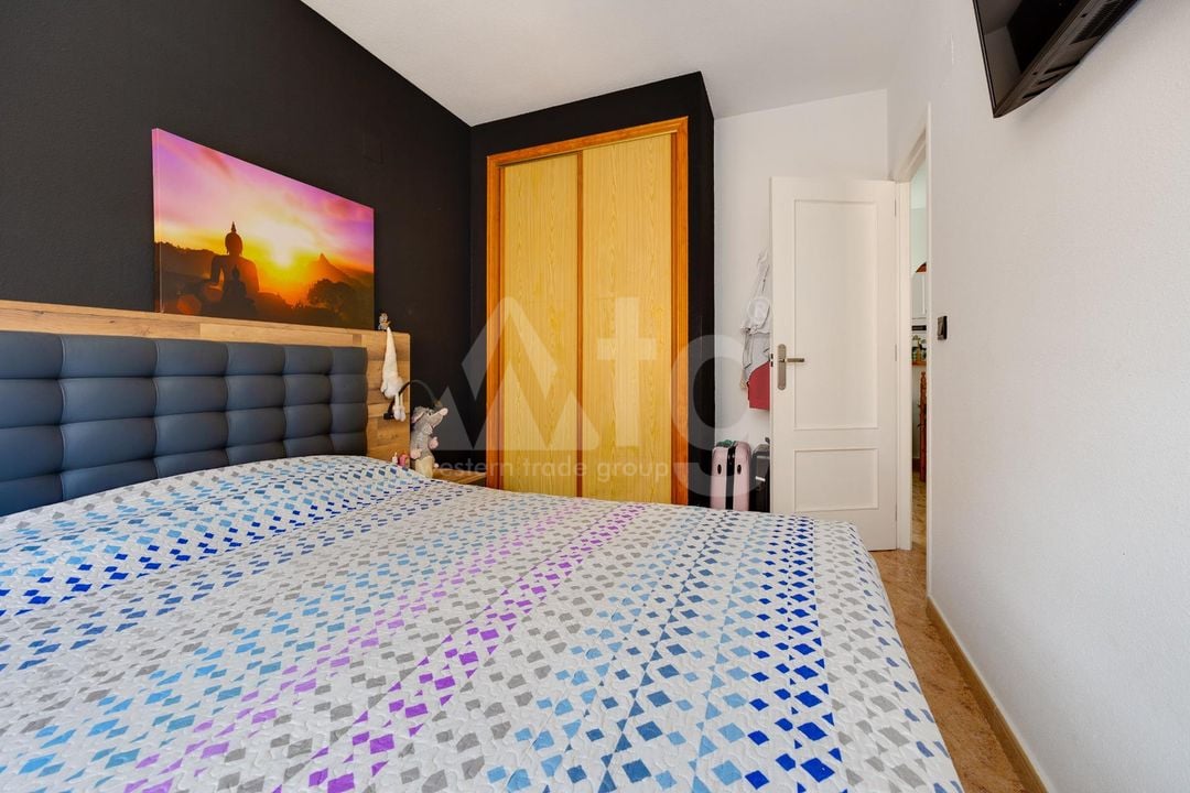 2 bedroom Apartment in Torrevieja - CYM146983 - Photo - 11