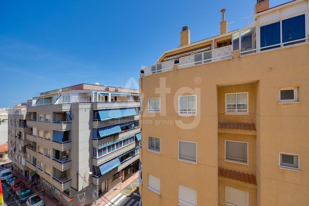 2 bedroom Apartment in Torrevieja - CYM146983 - Photo - 16