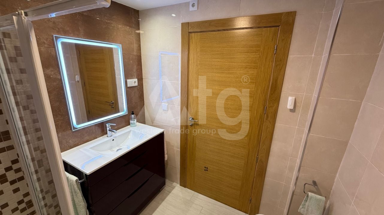 3 bedroom Apartment in Torrevieja - RCJ147356 - Photo - 17