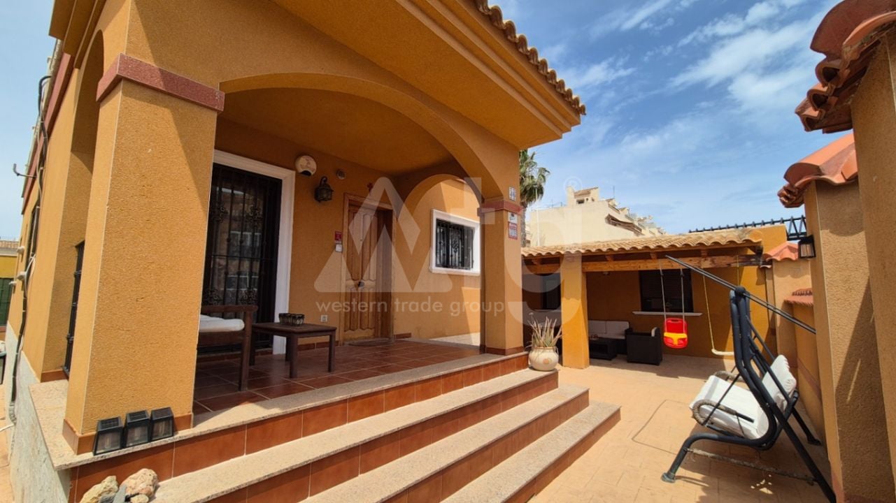 Villa de 2 chambres à Torrevieja - RCJ147358 - Photo - 1