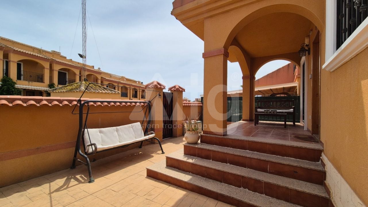 Villa de 2 chambres à Torrevieja - RCJ147358 - Photo - 4