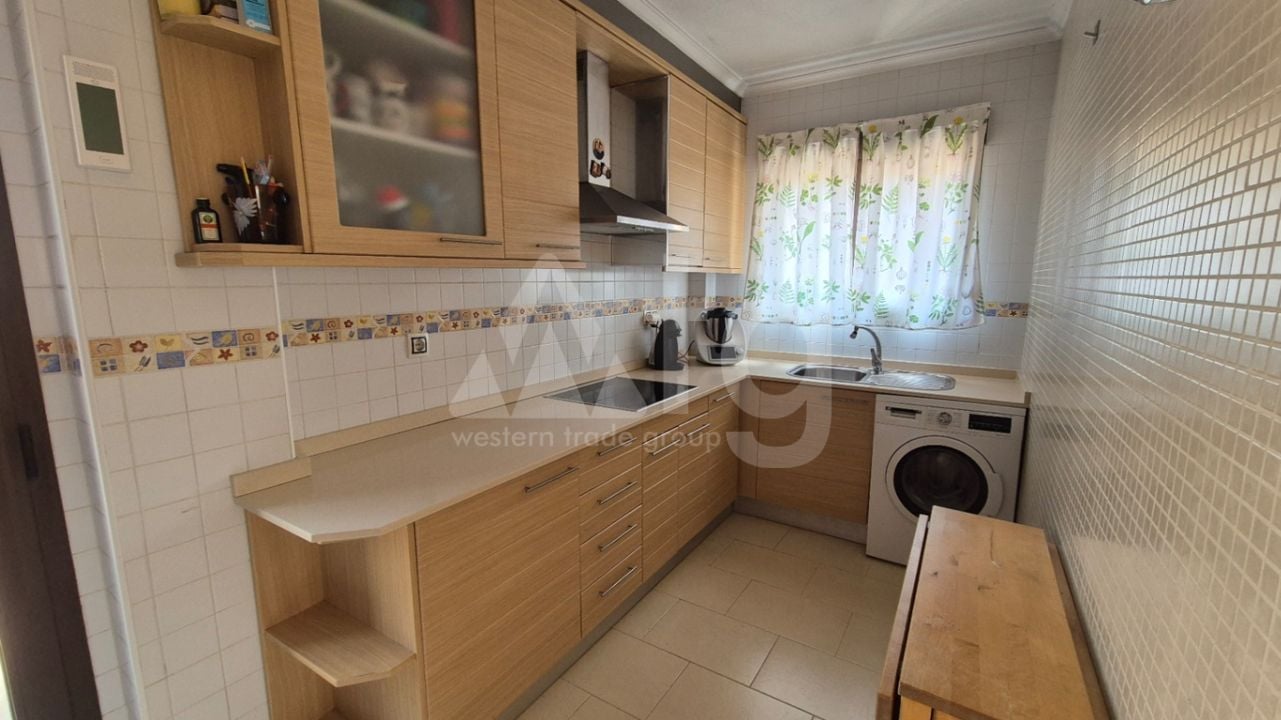 Villa de 2 chambres à Torrevieja - RCJ147358 - Photo - 9