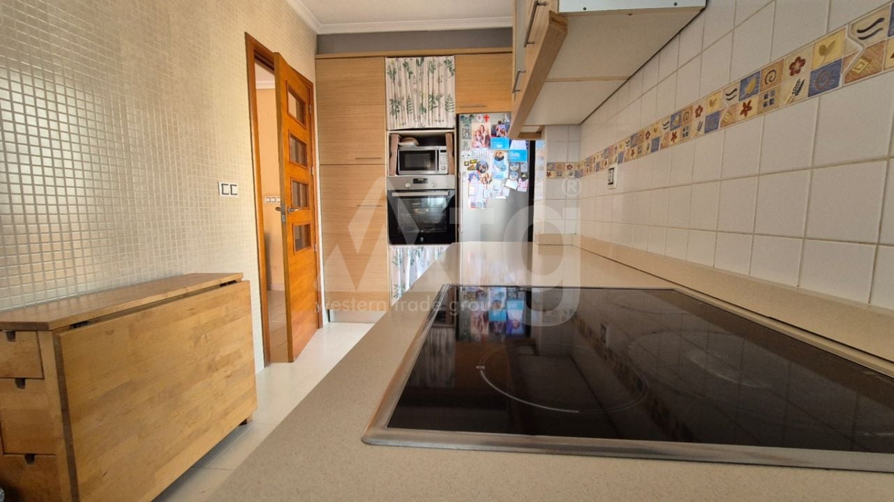 Villa de 2 chambres à Torrevieja - RCJ147358 - Photo - 11