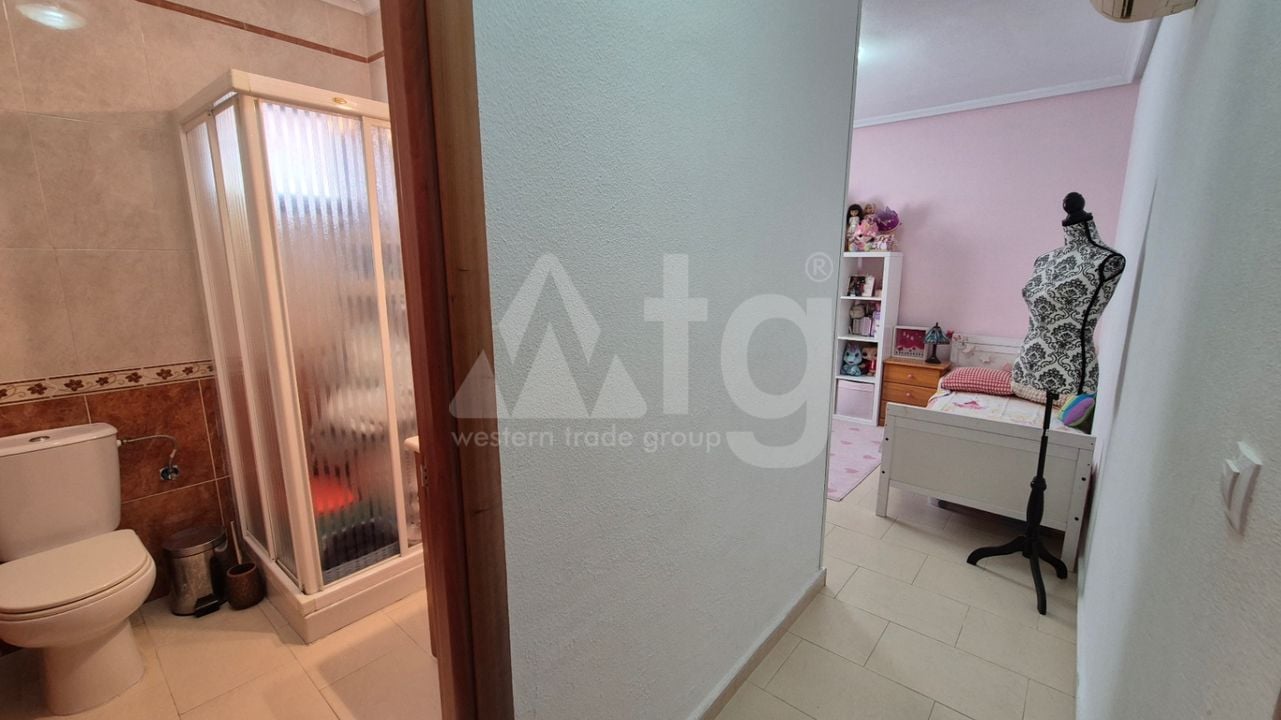 Villa de 2 chambres à Torrevieja - RCJ147358 - Photo - 14