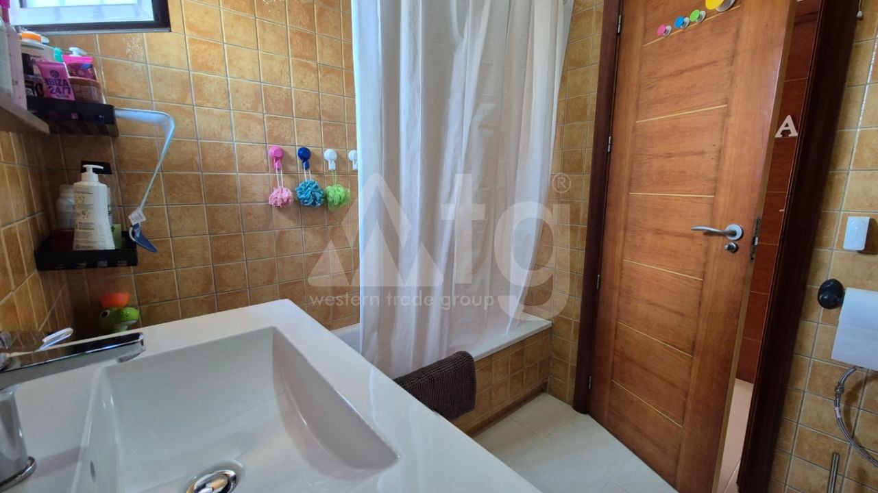 Villa de 2 chambres à Torrevieja - RCJ147358 - Photo - 19