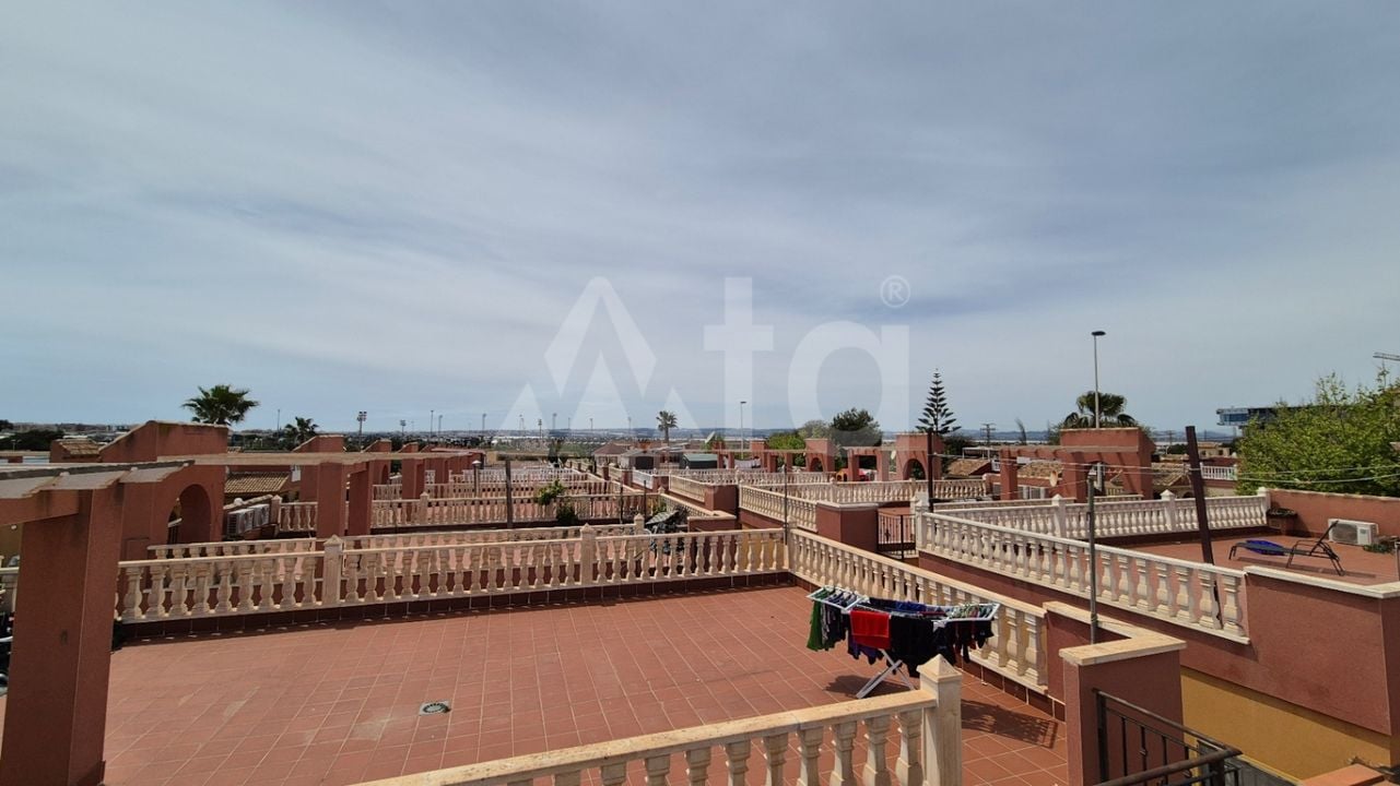 Villa de 2 chambres à Torrevieja - RCJ147358 - Photo - 27