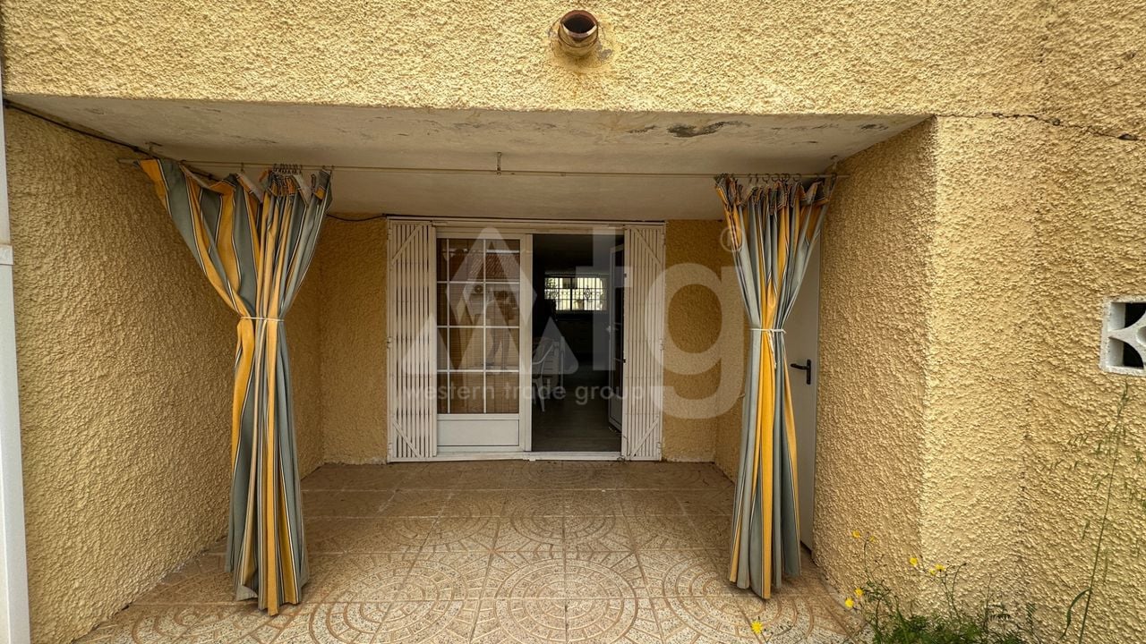 2 bedroom Townhouse in Torrevieja - RCJ147372 - Photo - 3