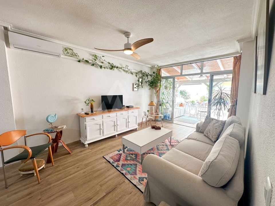 2 bedroom Apartment in Torrevieja - RCJ147373 - Photo - 3