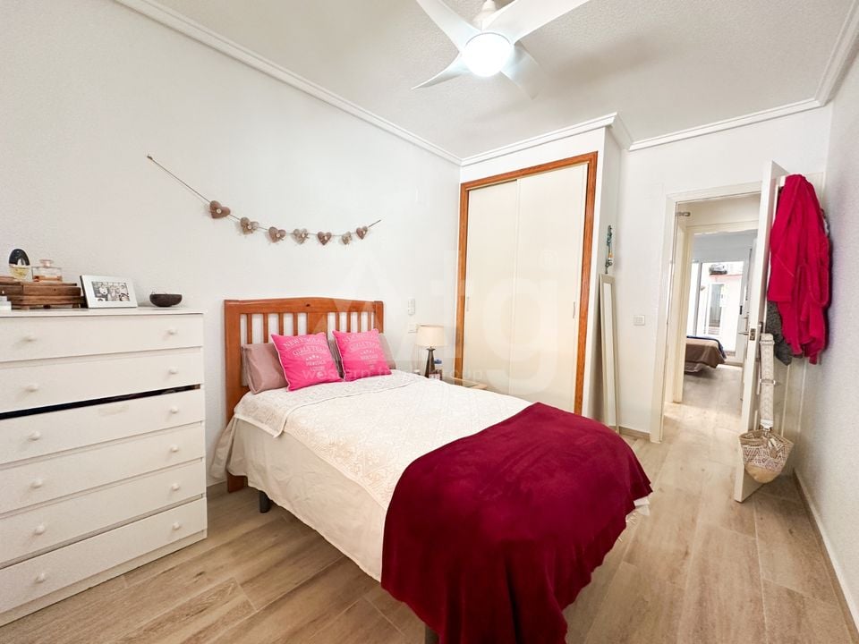 2 bedroom Apartment in Torrevieja - RCJ147373 - Photo - 11