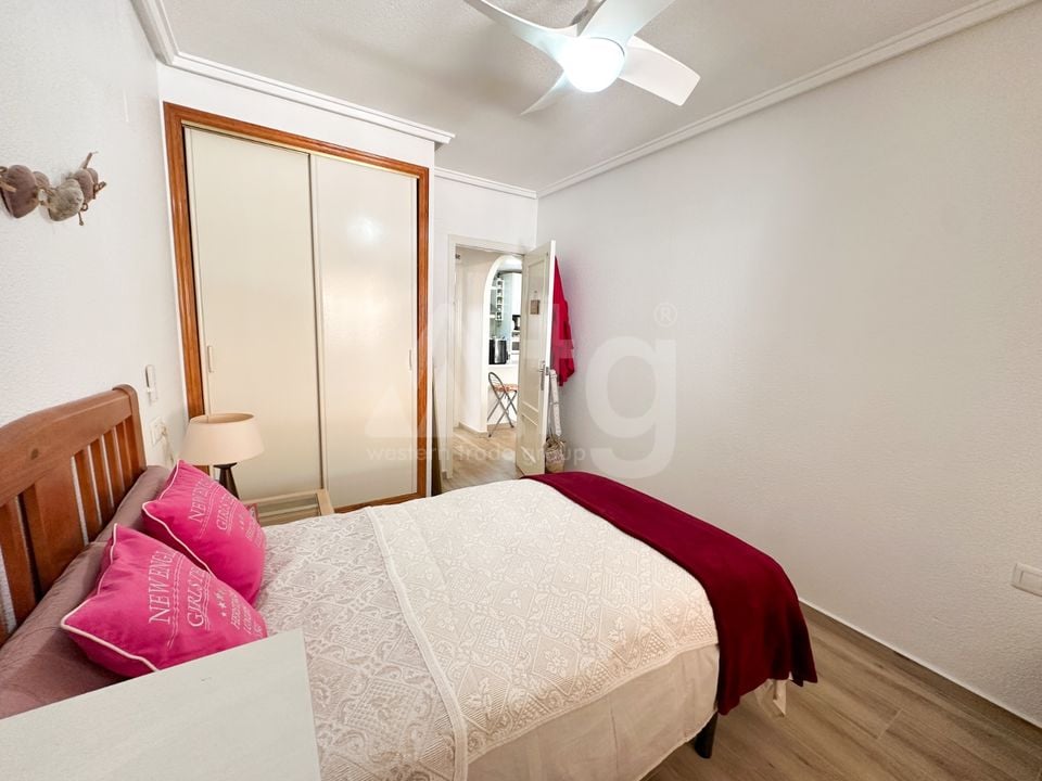 2 bedroom Apartment in Torrevieja - RCJ147373 - Photo - 12