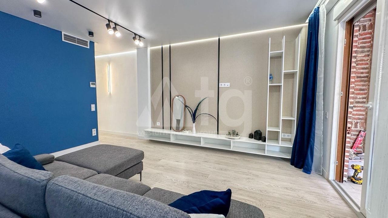 2 bedroom Apartment in Torrevieja - RCJ147374 - Photo - 2