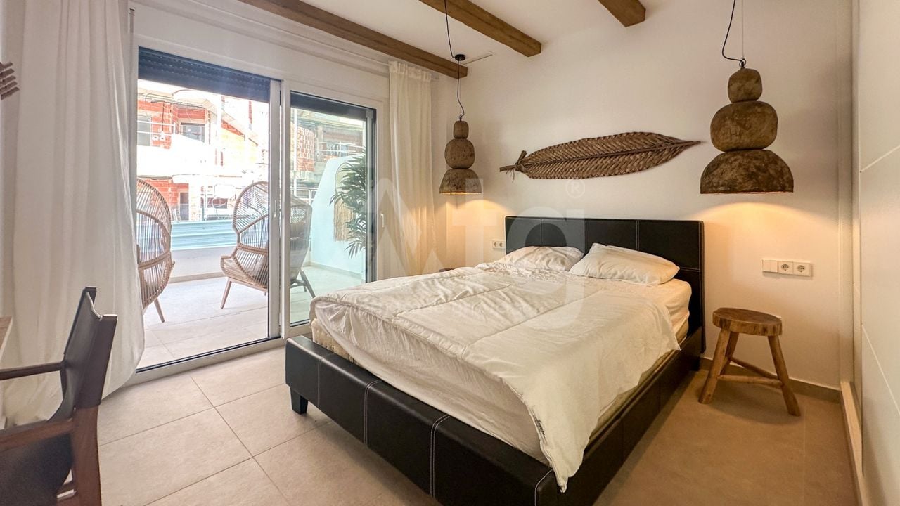 2 bedroom Apartment in Orihuela Costa - RCJ147376 - Photo - 13
