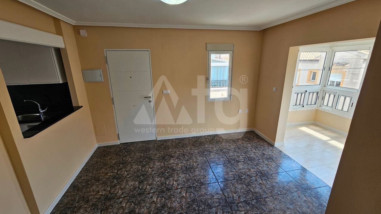 2 bedroom Bungalow in Orihuela Costa - RCJ147381 - Photo - 3