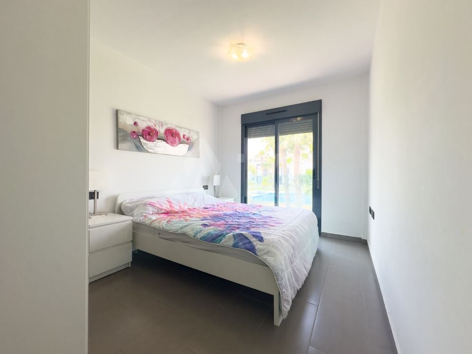 2 bedroom Bungalow in La Zenia - RCJ147382 - Photo - 11
