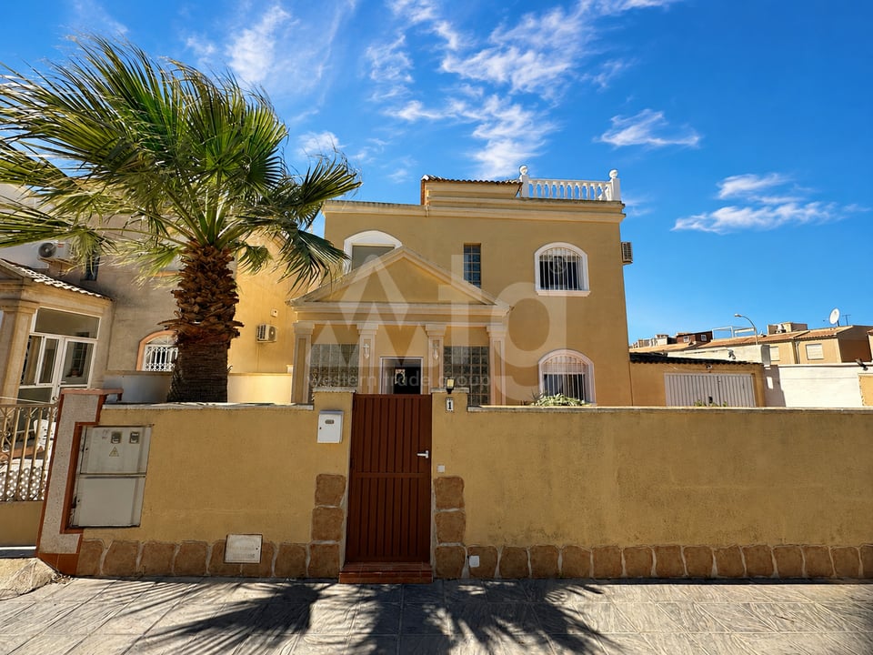 Vilă cu 3 dormitoare în Torrevieja - RCJ147385 - Imagini - 1