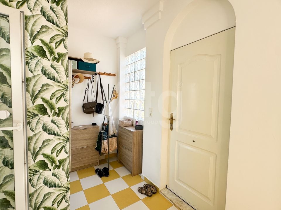 Vilă cu 3 dormitoare în Torrevieja - RCJ147385 - Imagini - 23