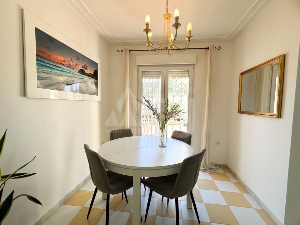 Vilă cu 3 dormitoare în Torrevieja - RCJ147385 - Imagini - 7