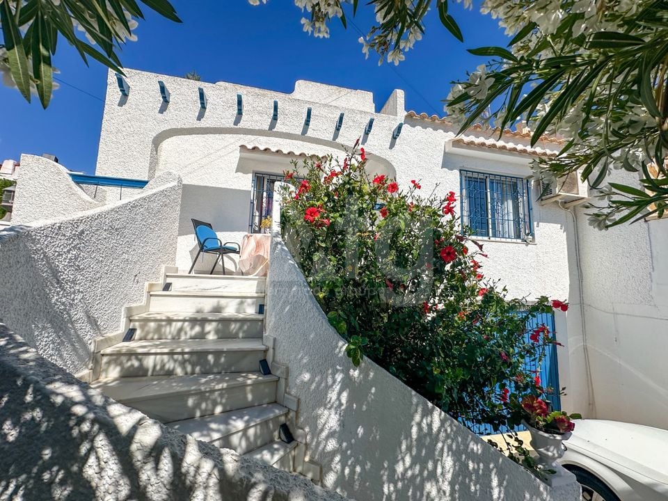 2 bedroom Townhouse in Torrevieja - RCJ147389 - Photo - 1