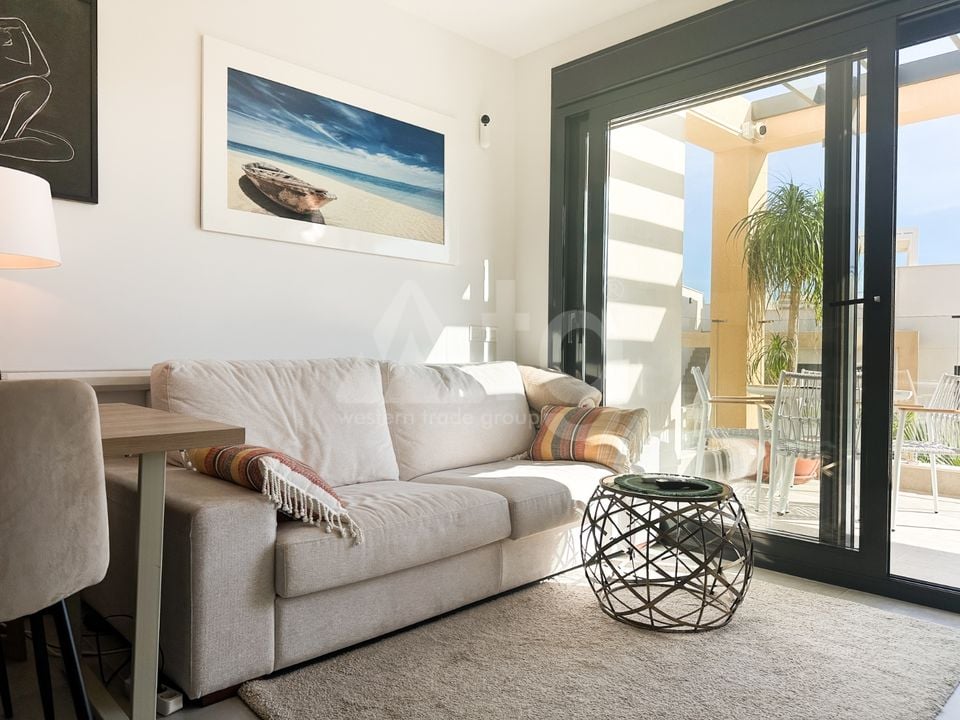 2 bedroom Bungalow in Orihuela Costa - RCJ147390 - Photo - 2