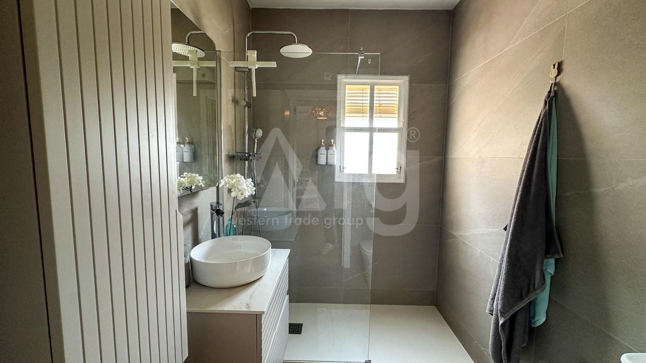 Bungalow de 2 chambres à Orihuela Costa - RCJ147391 - Photo - 11