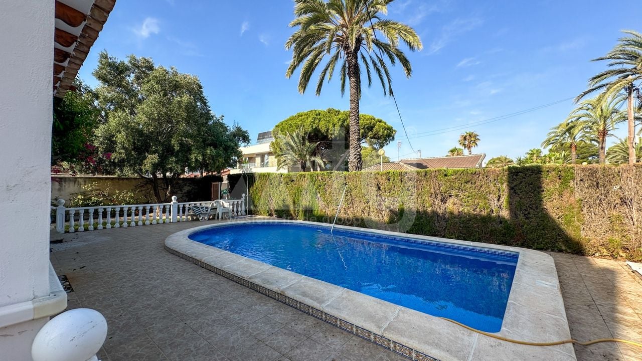 4 bedroom Villa in Cabo Roig - RCJ147394 - Photo - 2