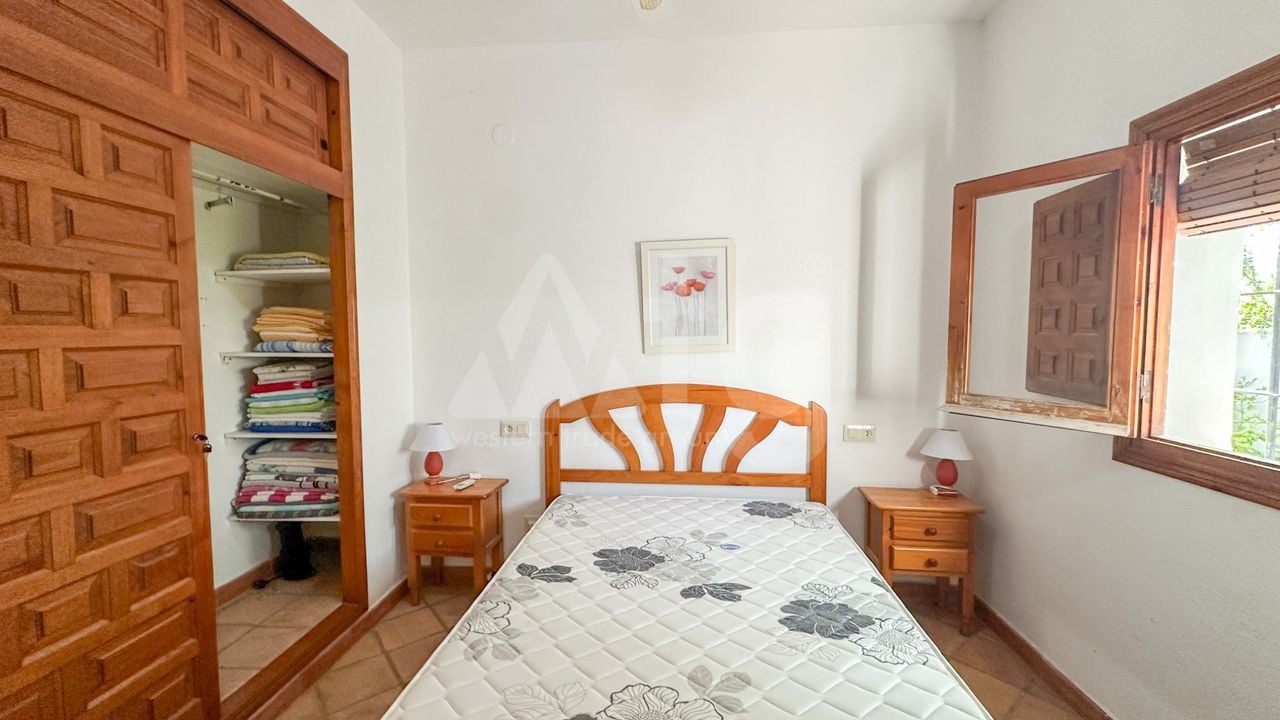 4 bedroom Villa in Cabo Roig - RCJ147394 - Photo - 11