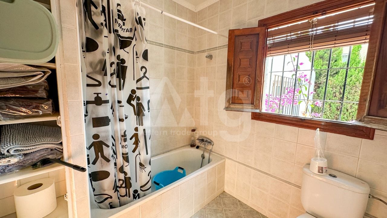 4 bedroom Villa in Cabo Roig - RCJ147394 - Photo - 21