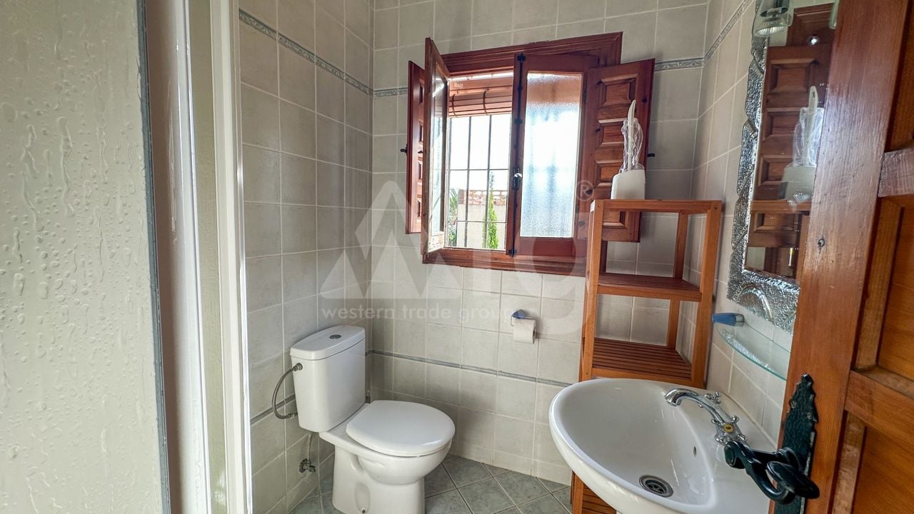 4 bedroom Villa in Cabo Roig - RCJ147394 - Photo - 22