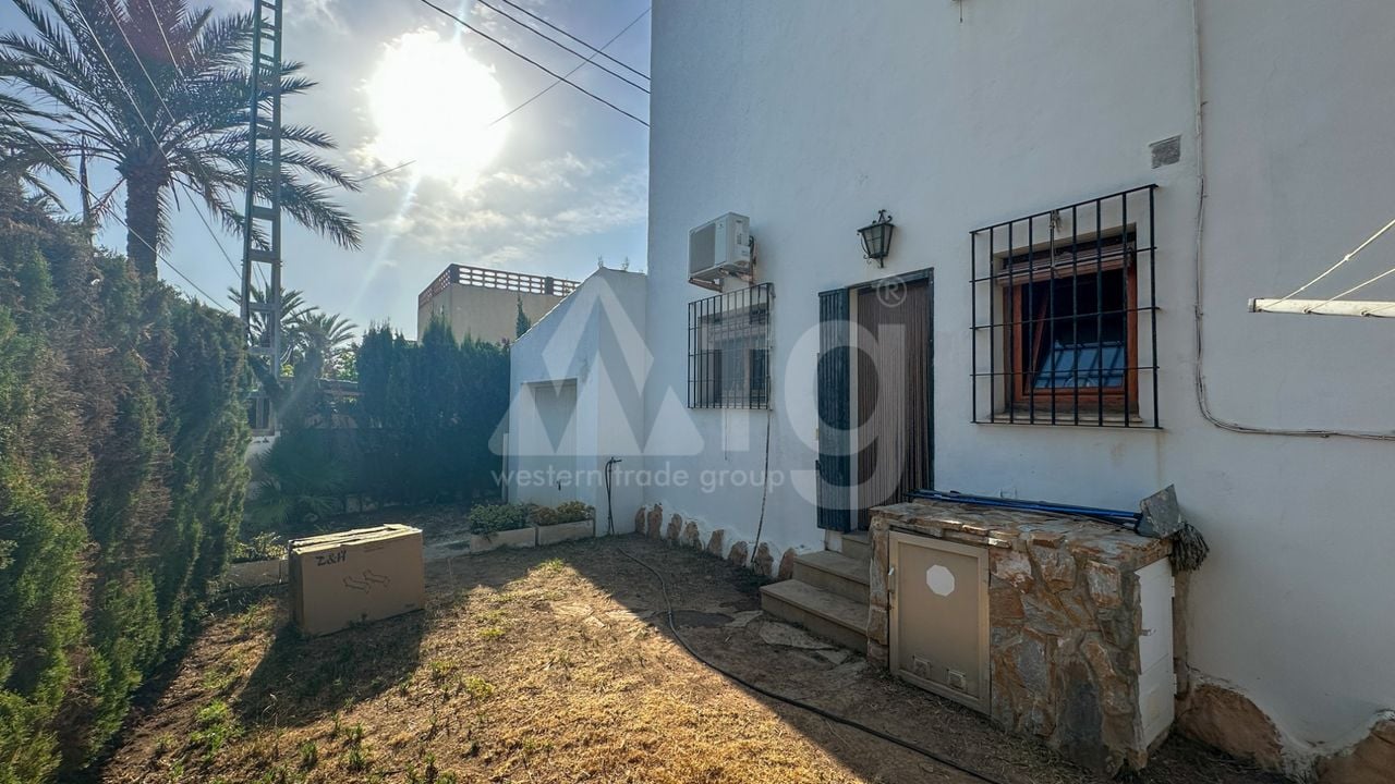 4 bedroom Villa in Cabo Roig - RCJ147394 - Photo - 27