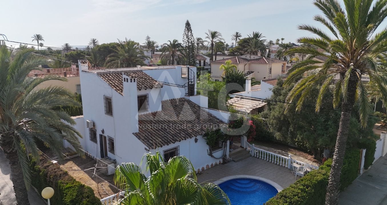 4 bedroom Villa in Cabo Roig - RCJ147394 - Photo - 32