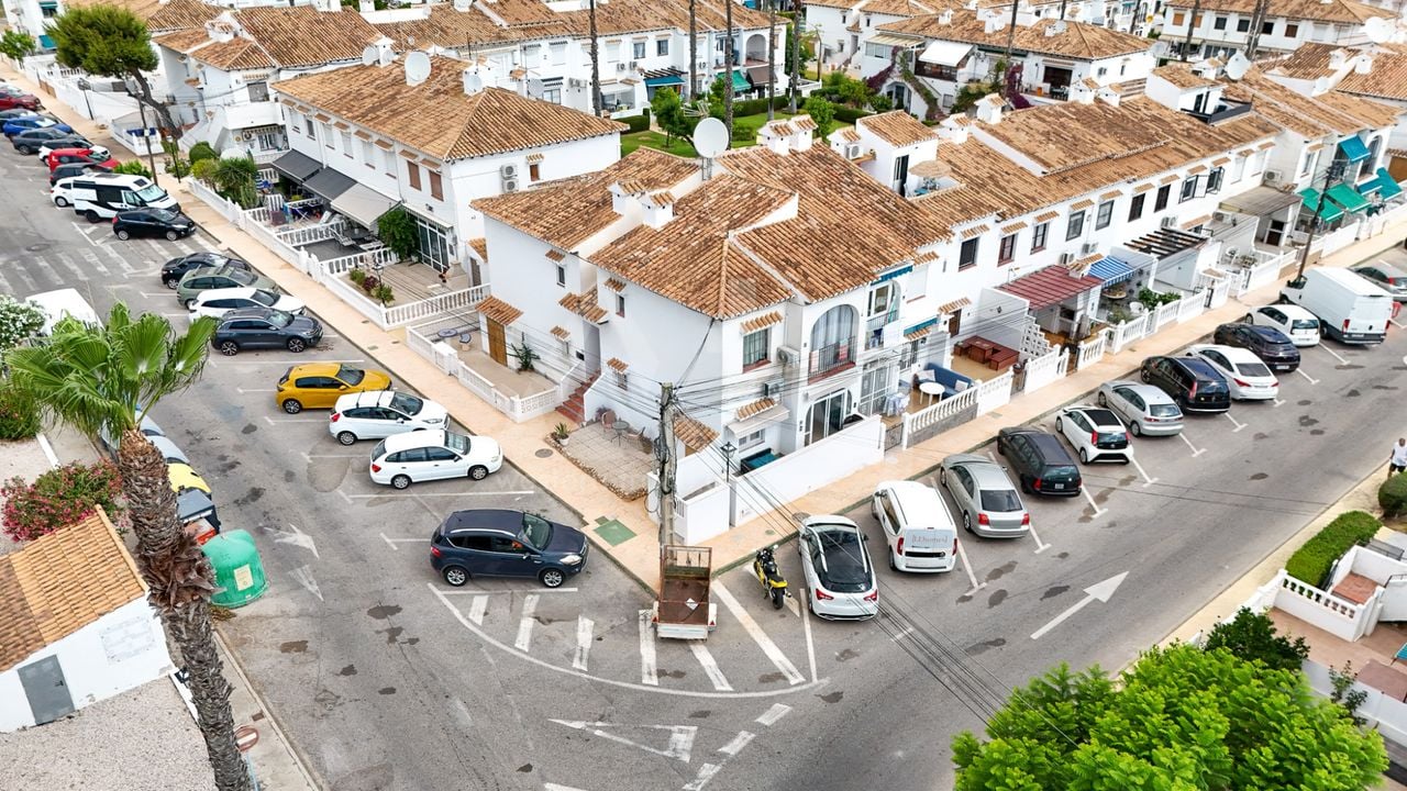 1 Schlafzimmer Bungalow in Torrevieja - LEA147433 - Foto - 1