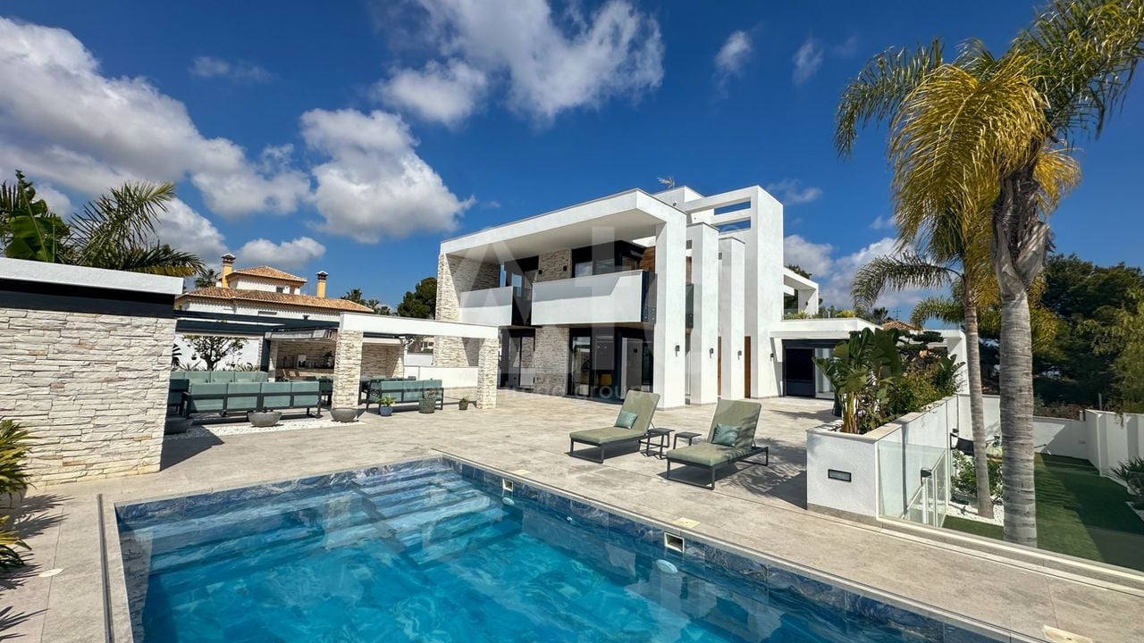 Villa   v Orihuela Costa, 4 ložnice - RCJ147550 - Foto - 1